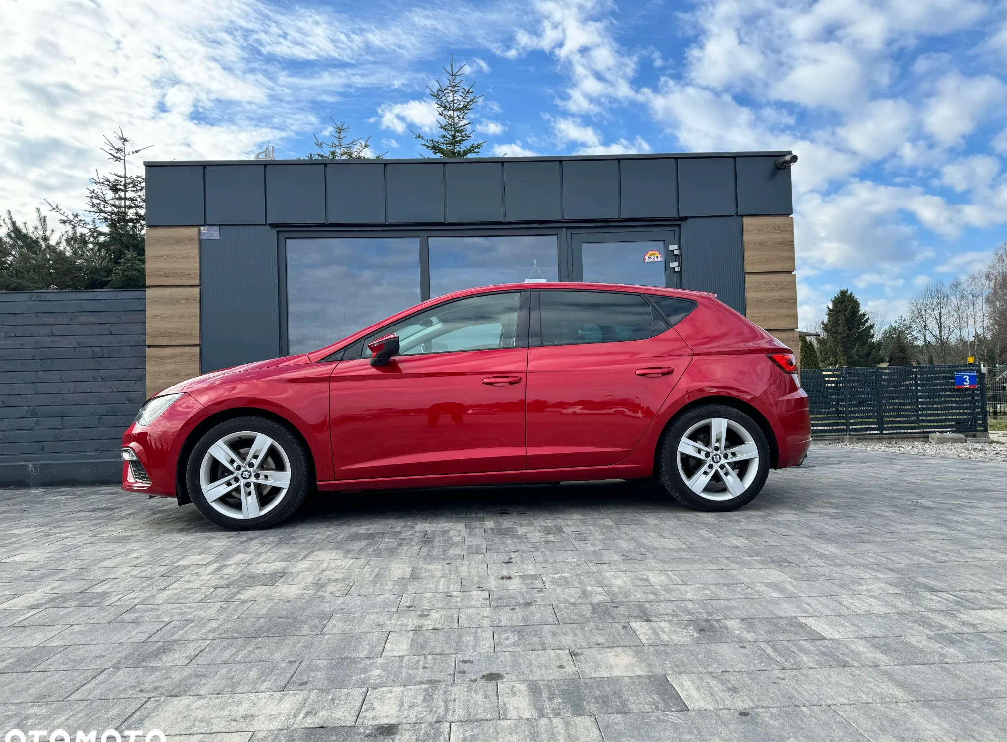 Seat Leon cena 54900 przebieg: 150600, rok produkcji 2018 z Miastko małe 232